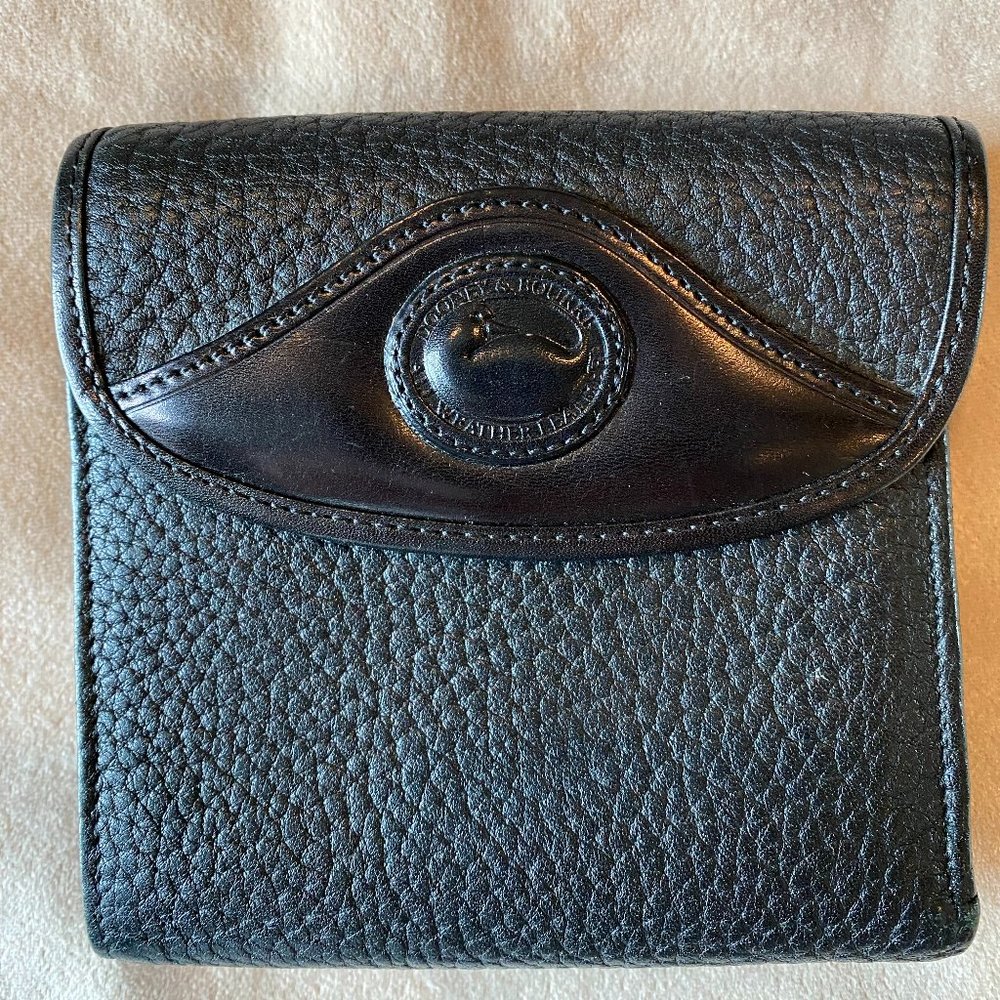 Dooney & Bourke Wallet- Vintage Classic